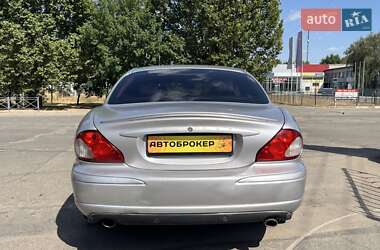 Седан Jaguar X-Type 2001 в 