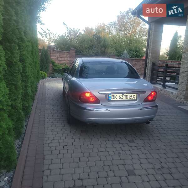 Седан Jaguar X-Type 2006 в Рівному