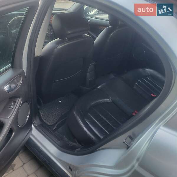 Седан Jaguar X-Type 2006 в Рівному