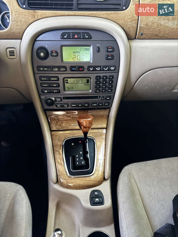 Седан Jaguar X-Type 2006 в Бучачі