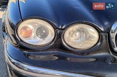 Седан Jaguar X-Type 2001 в 