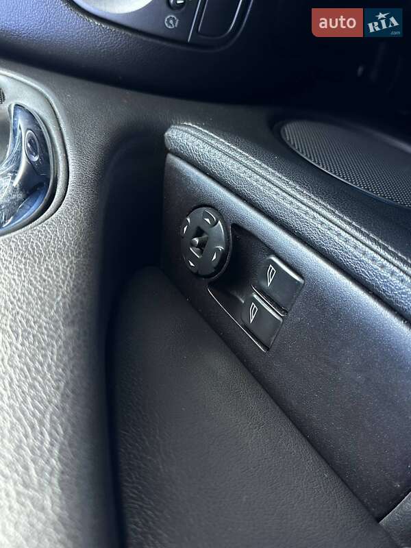 Седан Jaguar X-Type 2004 в Киеве