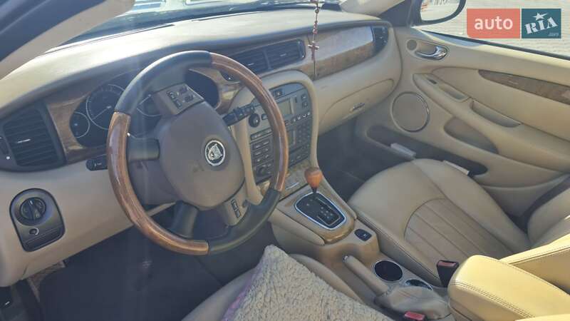 Седан Jaguar X-Type 2005 в Івано-Франківську