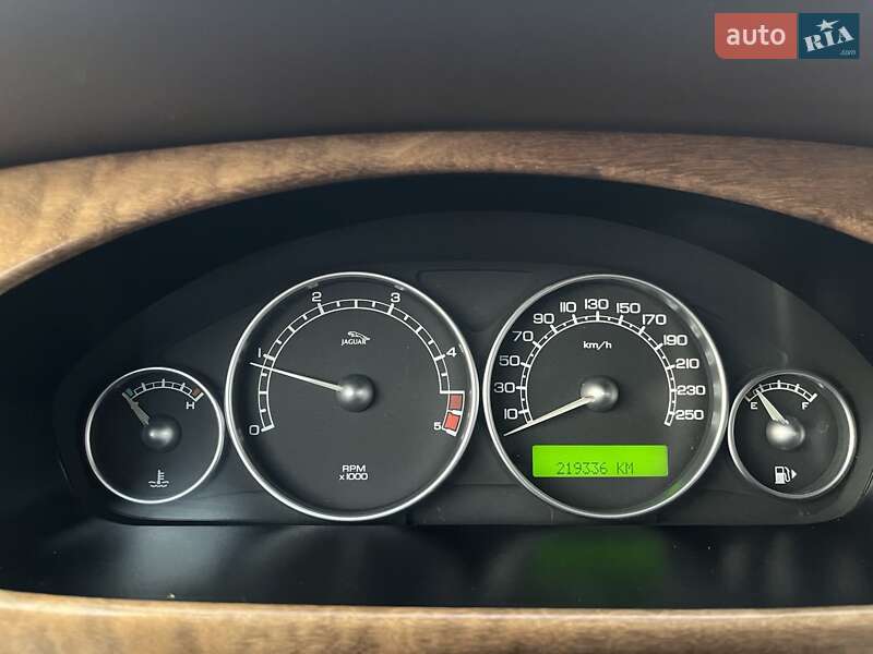 Седан Jaguar X-Type 2007 в Радехові