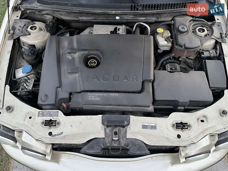 Седан Jaguar X-Type 2007 в Радехові