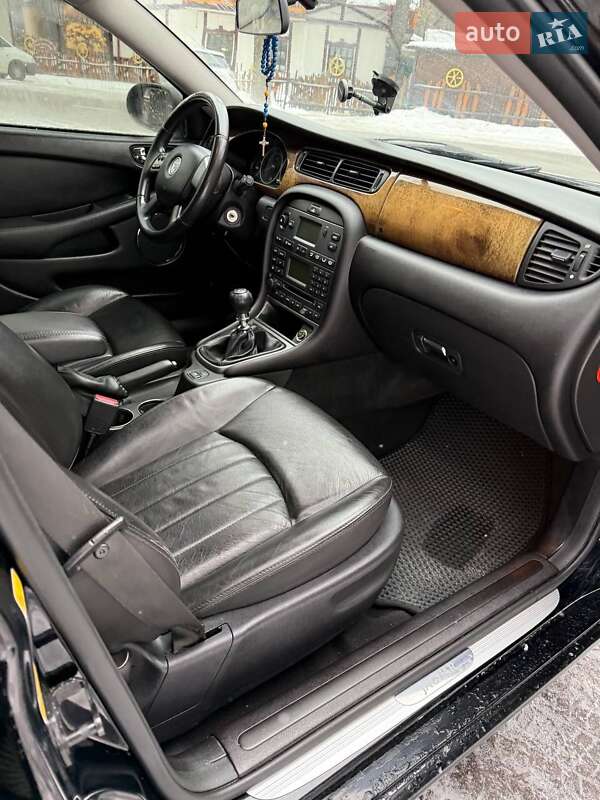 Седан Jaguar X-Type 2004 в Дрогобыче