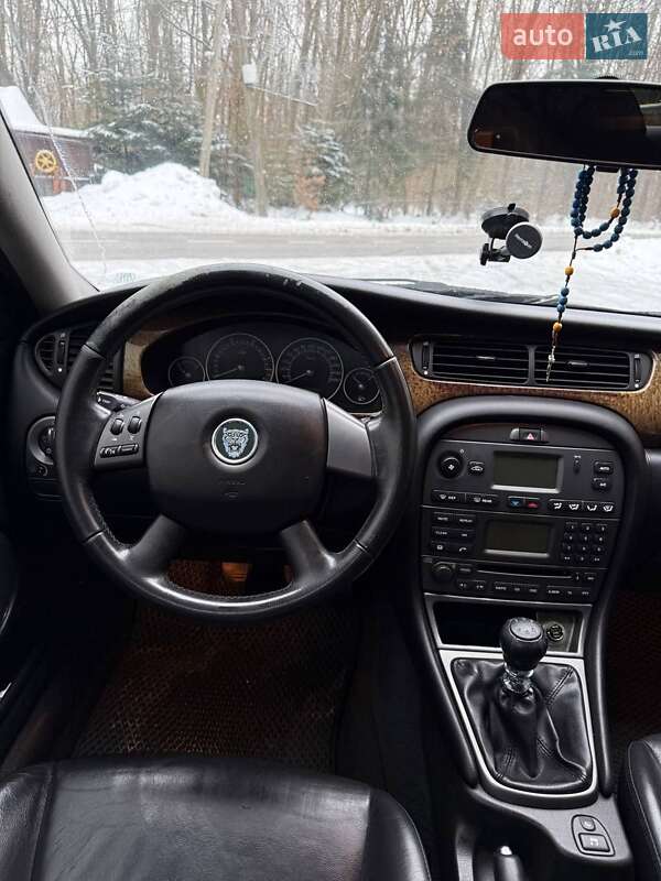 Седан Jaguar X-Type 2004 в Дрогобыче