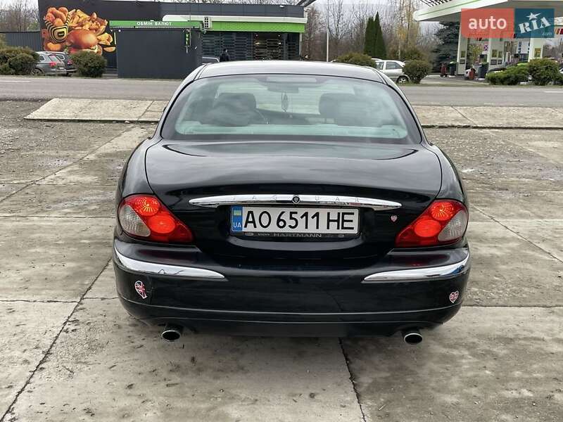Седан Jaguar X-Type 2001 в Тячеве