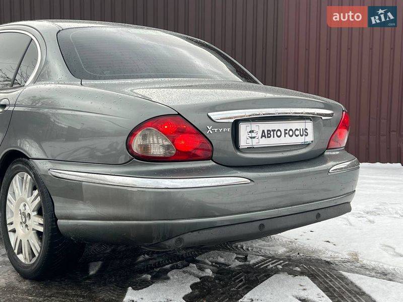Седан Jaguar X-Type 2005 в Киеве