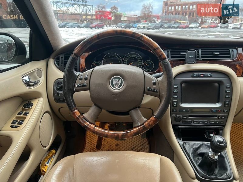 Седан Jaguar X-Type 2005 в Киеве