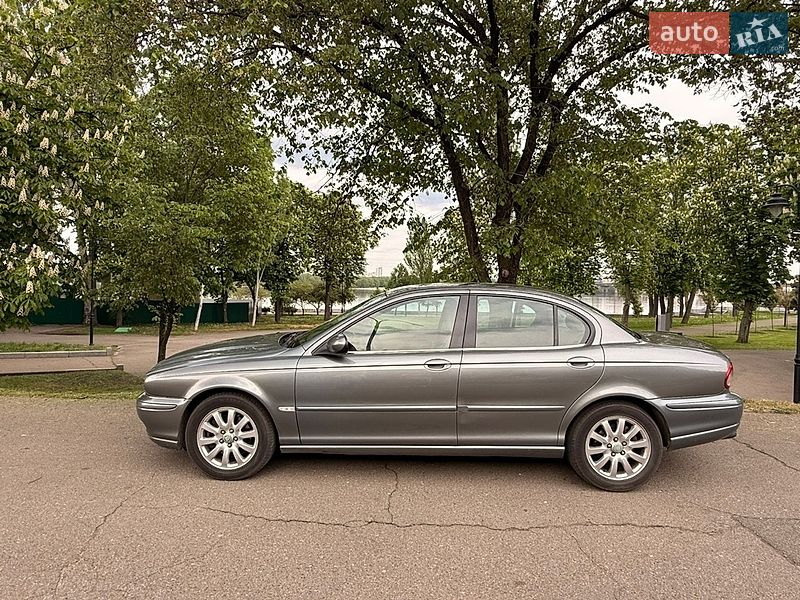 Седан Jaguar X-Type 2003 в Киеве