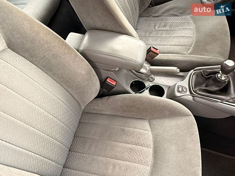 Седан Jaguar X-Type 2003 в Киеве