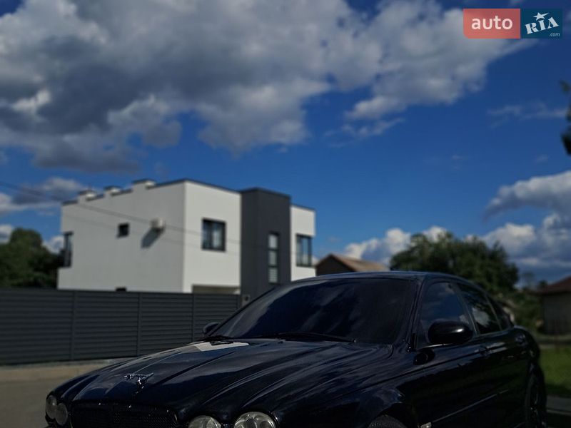 Jaguar X-Type, фото з оголошення