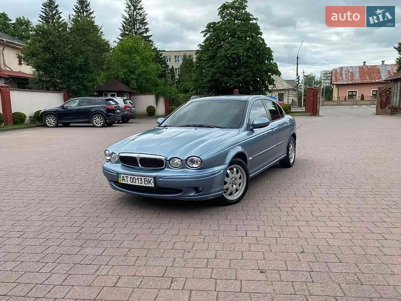 Jaguar X-Type