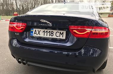 Седан Jaguar XE 2016 в Харкові