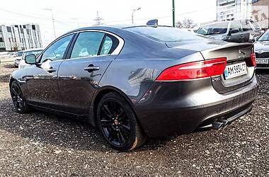 Седан Jaguar XE 2017 в Киеве