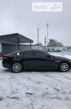 Седан Jaguar XE 2016 в Киеве