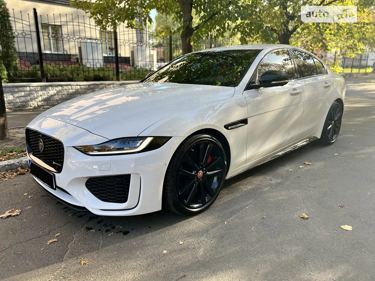 2020 Jaguar XE - мініатюра 12