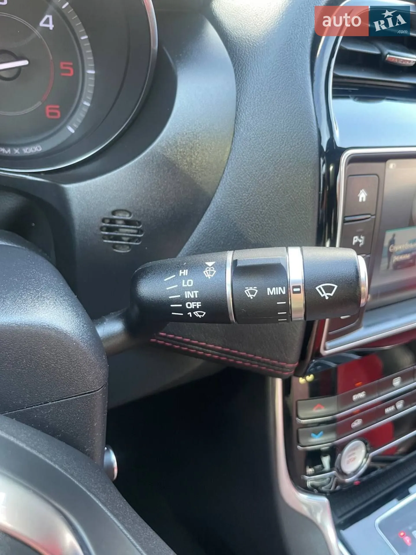 2015 Jaguar XE - мініатюра 19