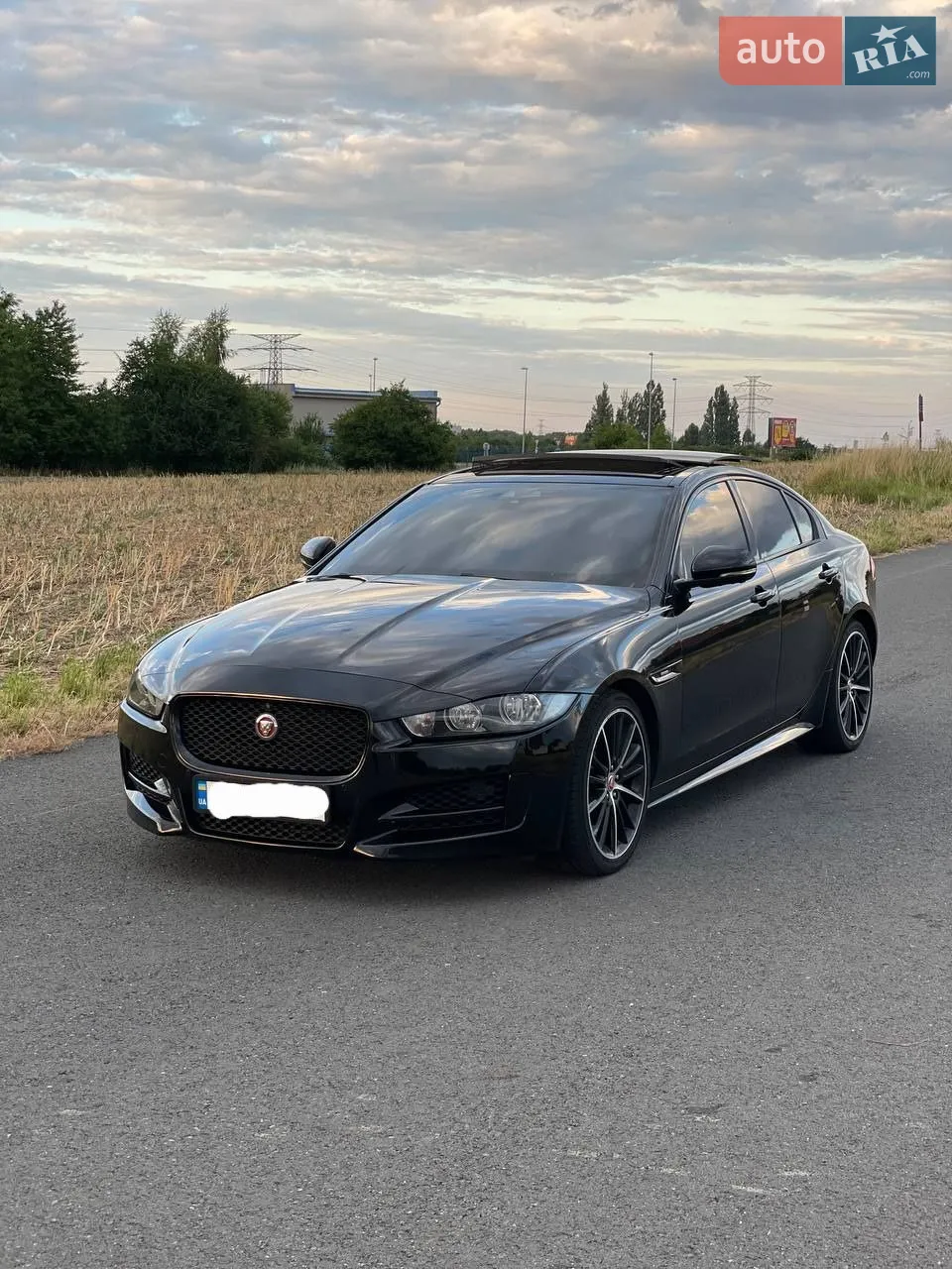 2015 Jaguar XE - мініатюра 34