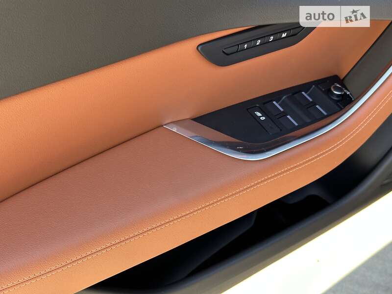 Седан Jaguar XE 2020 в Киеве