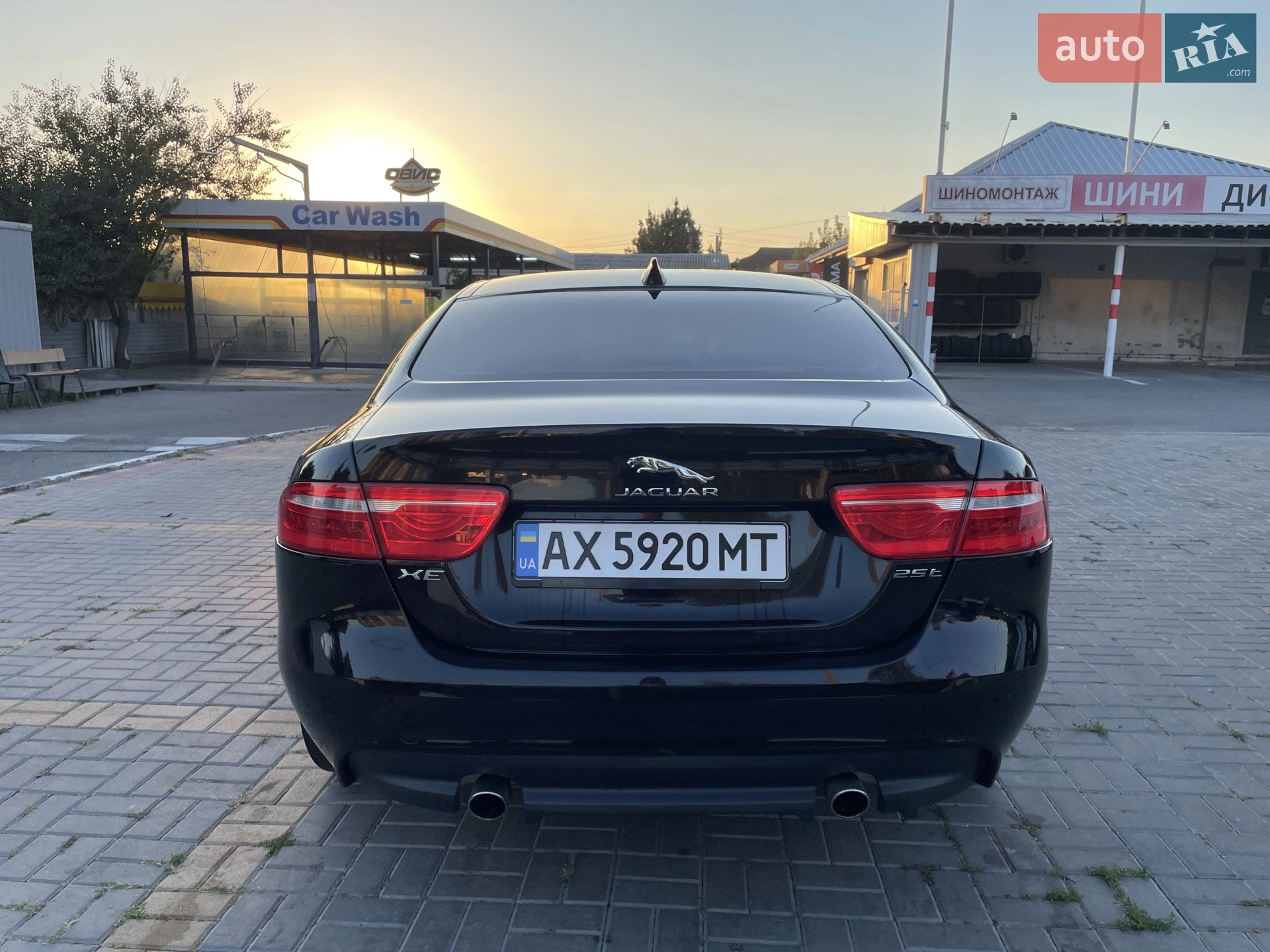 2017 Jaguar XE - мініатюра 7