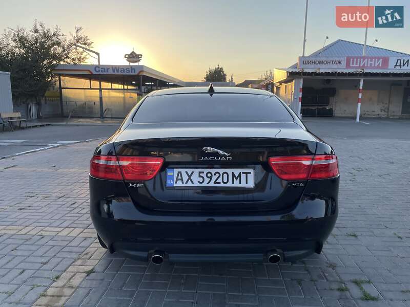 Седан Jaguar XE 2017 в Харькове