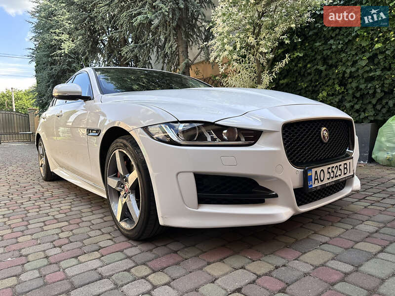 Jaguar XE 2016