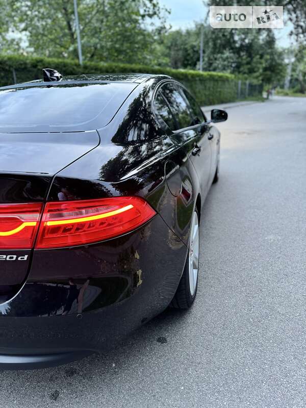 Седан Jaguar XE 2016 в Києві