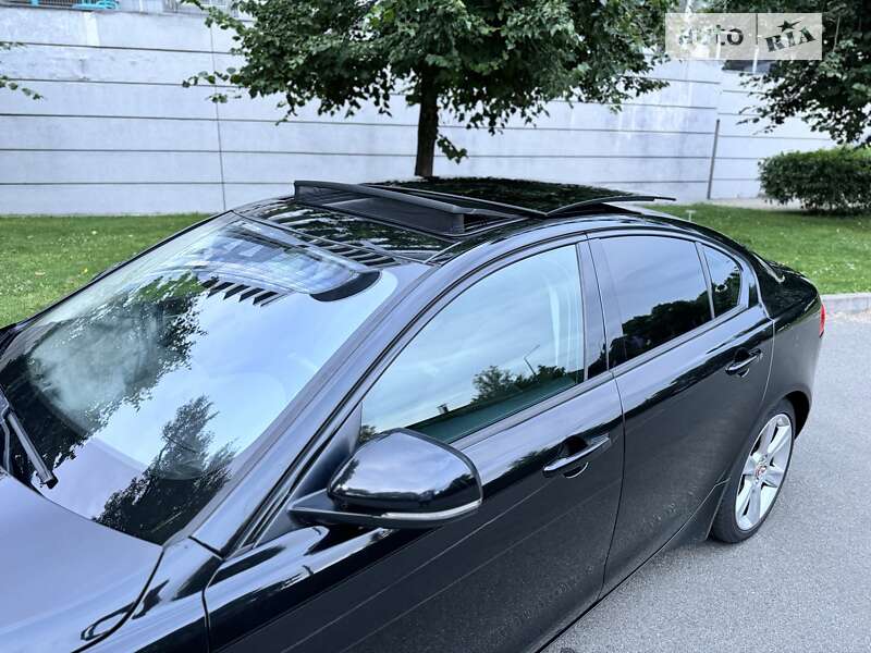 Седан Jaguar XE 2016 в Києві
