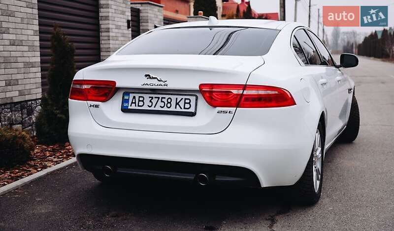 Седан Jaguar XE 2016 в Киеве фото 6 Седан Jaguar XE 2016 в Киеве