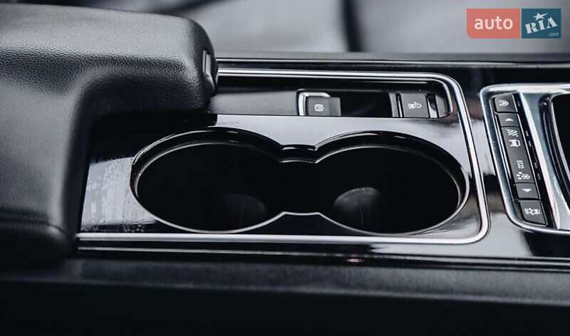 Седан Jaguar XE 2016 в Киеве фото 15 Седан Jaguar XE 2016 в Киеве