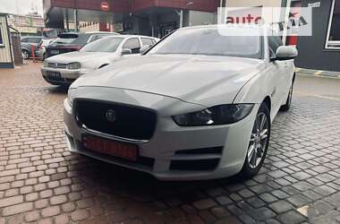 Седан Jaguar XE 2018 в Львове