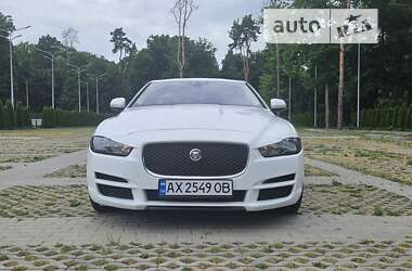 Седан Jaguar XE 2018 в Харкові