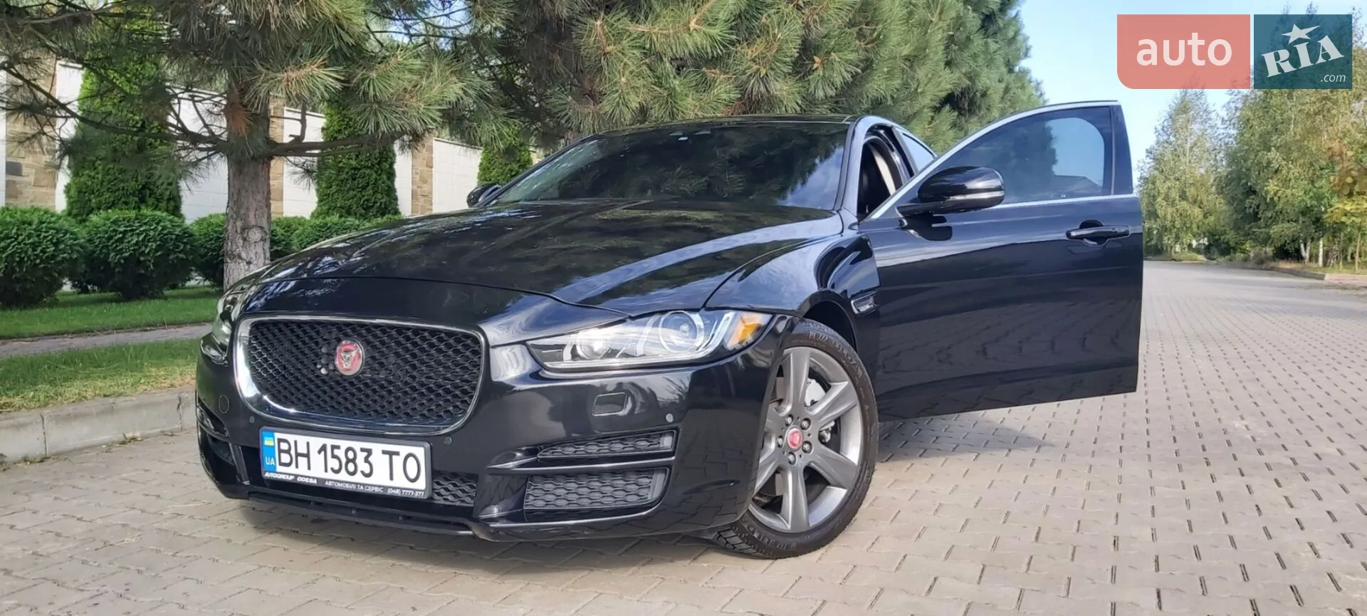 2016 Jaguar XE - мініатюра 17