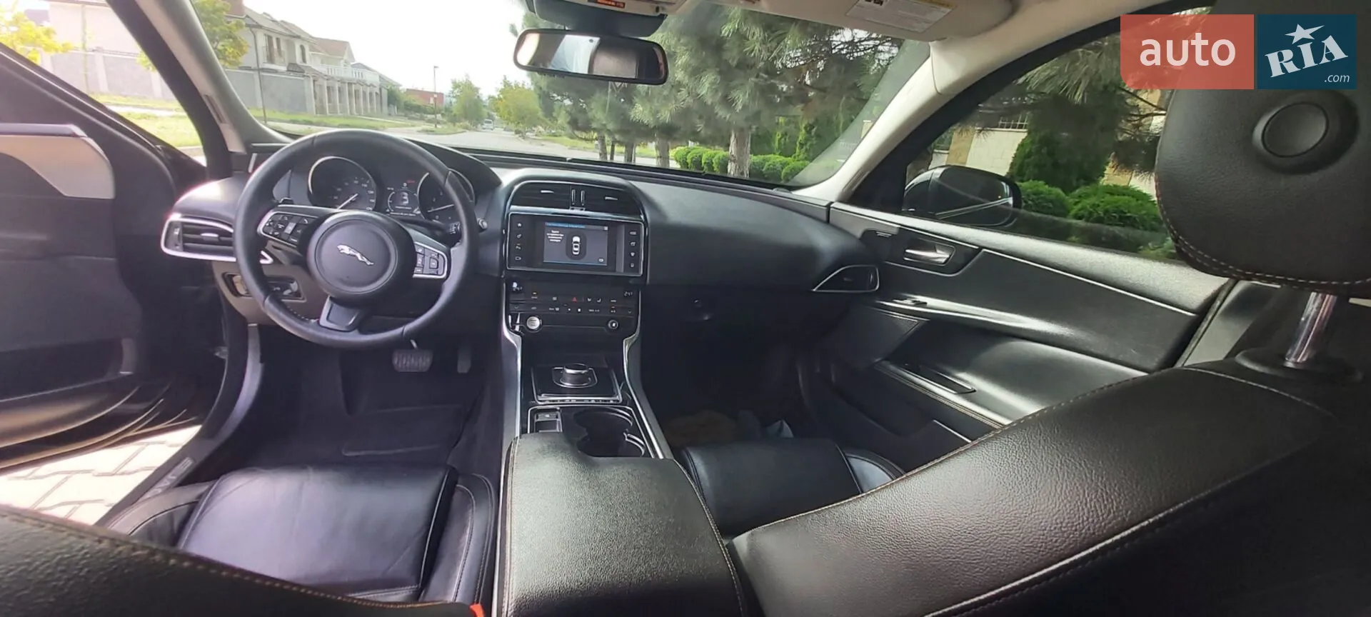 2016 Jaguar XE - мініатюра 24