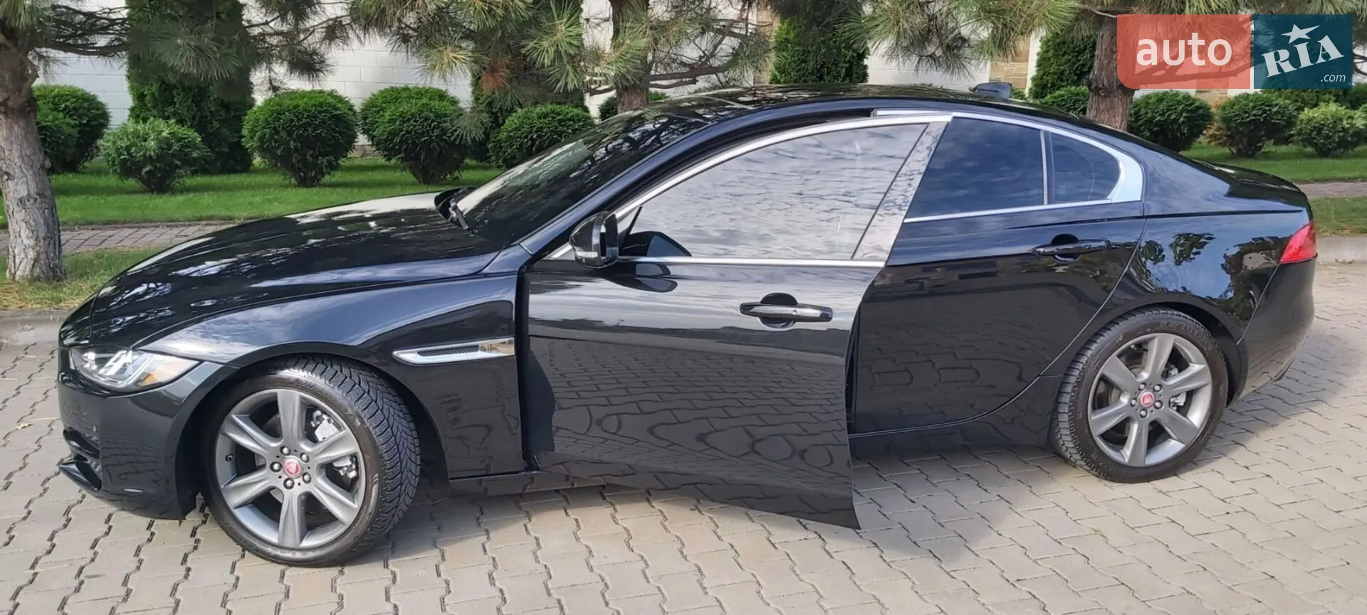 2016 Jaguar XE - мініатюра 30