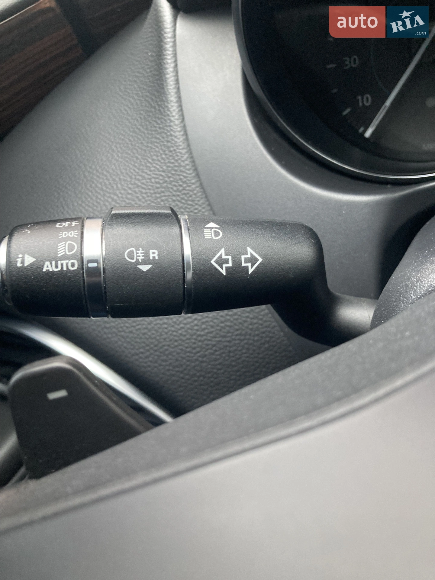 2018 Jaguar XE - мініатюра 25