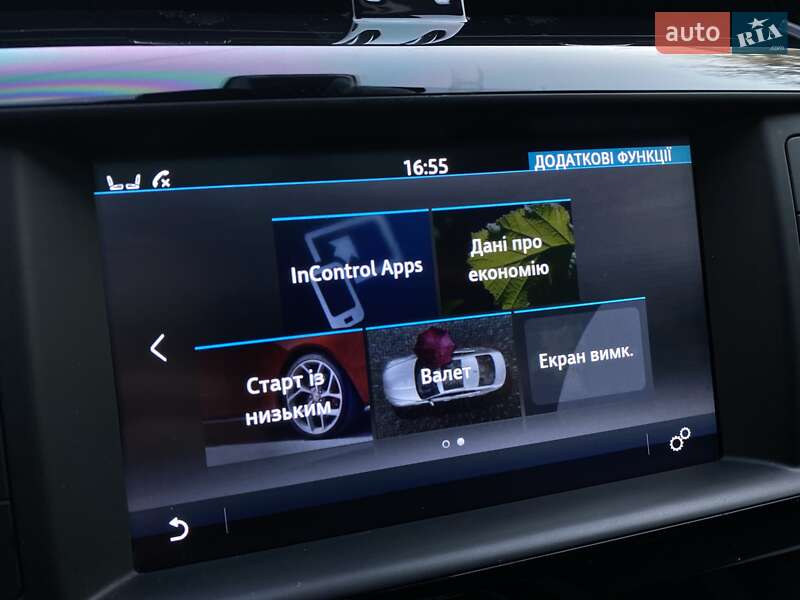 Седан Jaguar XE 2018 в Черновцах