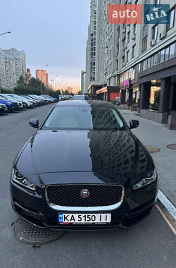 Седан Jaguar XE 2016 в Києві