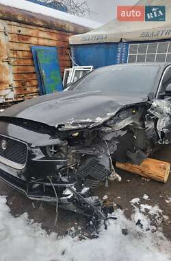 Седан Jaguar XE 2015 в Києві