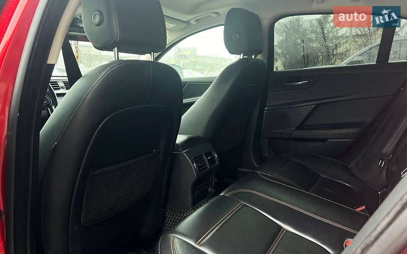 Седан Jaguar XE 2015 в Ивано-Франковске фото 23 Седан Jaguar XE 2015 в Ивано-Франковске