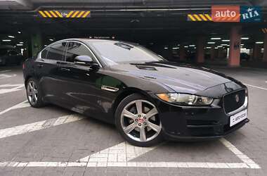 Седан Jaguar XE 2017 в Киеве