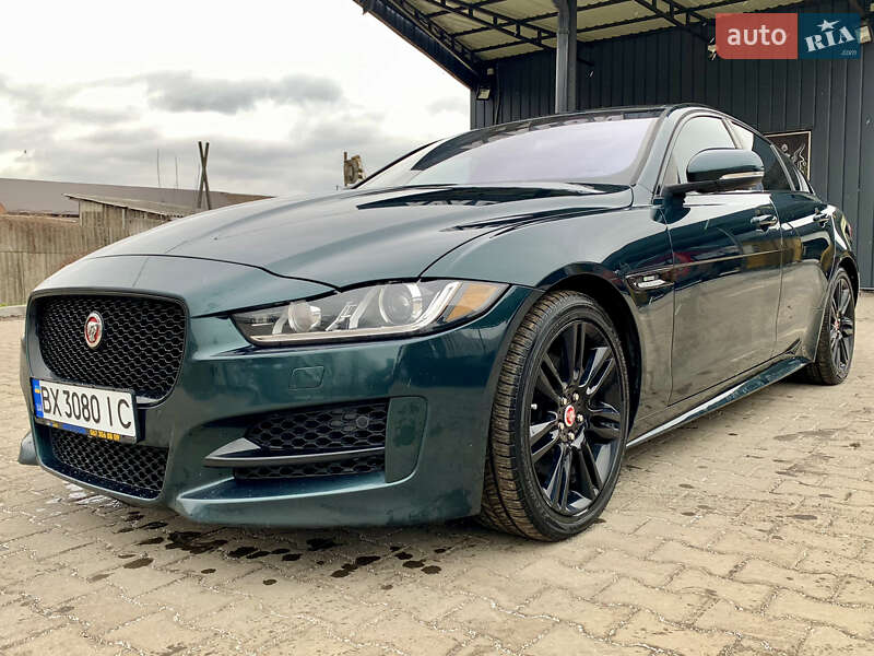 Седан Jaguar XE 2016 в Хмельницькому