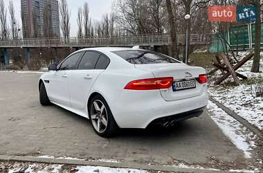 Седан Jaguar XE 2016 в Києві