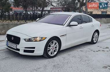 Седан Jaguar XE 2016 в Вінниці