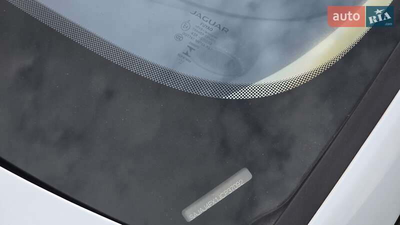 Седан Jaguar XE 2018 в Киеве