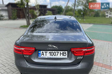 Седан Jaguar XE 2016 в 