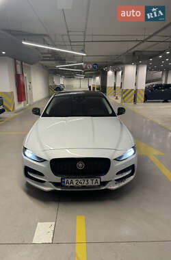 Седан Jaguar XE 2019 в Киеве