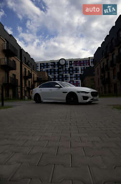 Седан Jaguar XE 2021 в Івано-Франківську